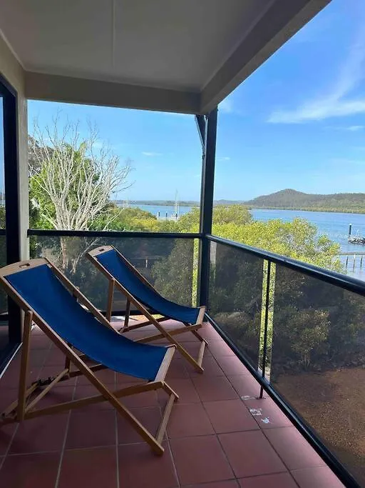 Waterfront, Deep Water Pontoon, Views To Straddie Russell Island 0*,